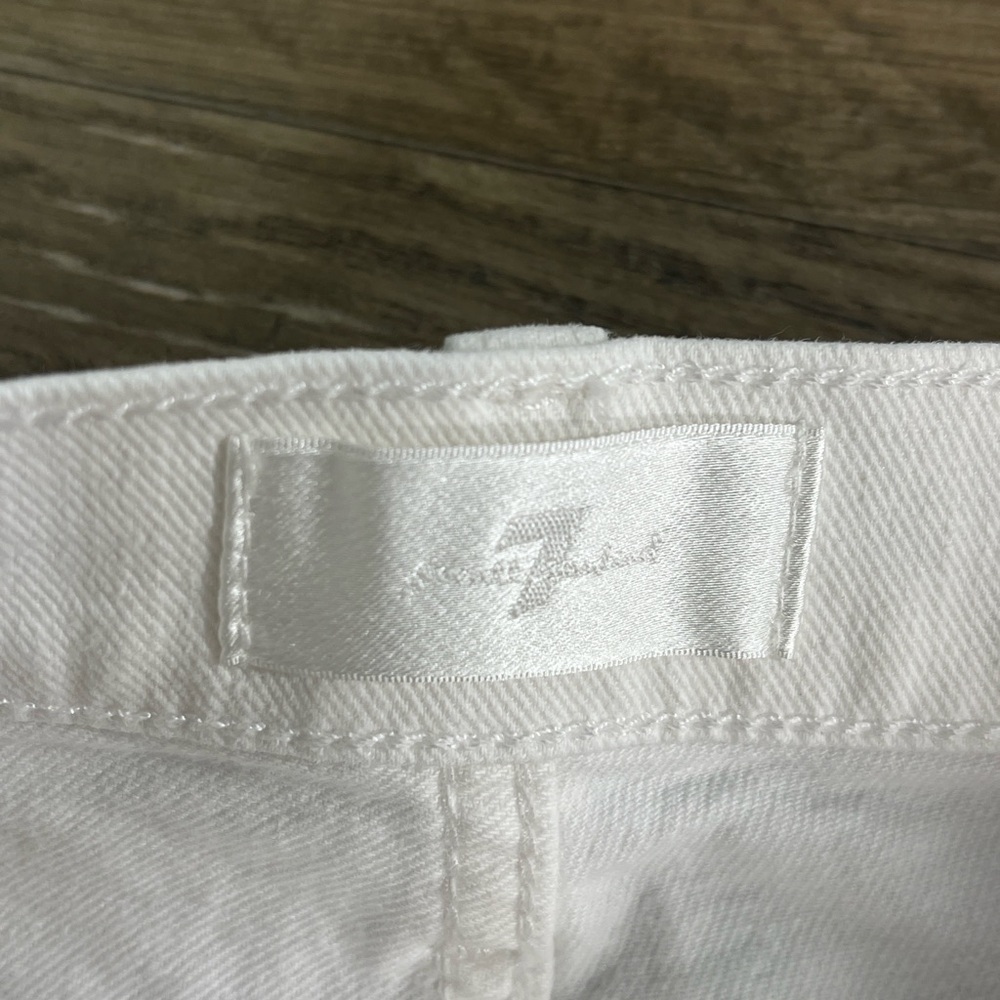 7 for all Mankind High Rise Flare Snap Leg - Picture 10 of 13